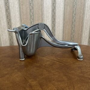 VINTAGE WEAR-EVER ‎ ALUMINUM JUICER, ORANGE/CITRUS SQUEEZER